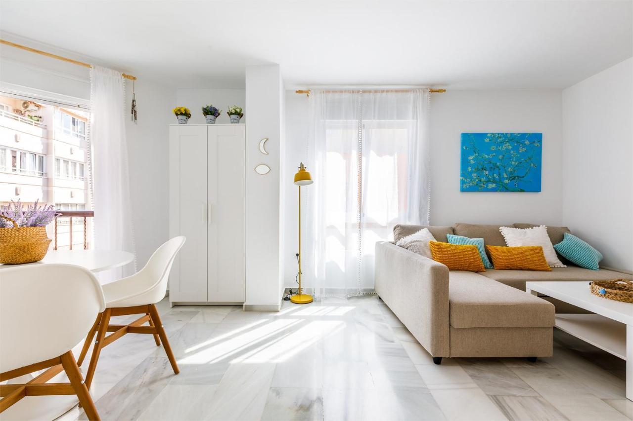 Apartamento A&N Downtown 2 Torre Del Mar Exterior foto